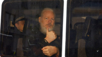 [Julian Assange arrêté]